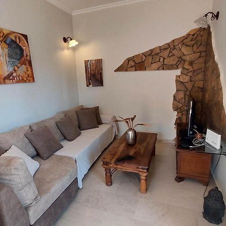 Alex Apartment Перама Экстерьер фото